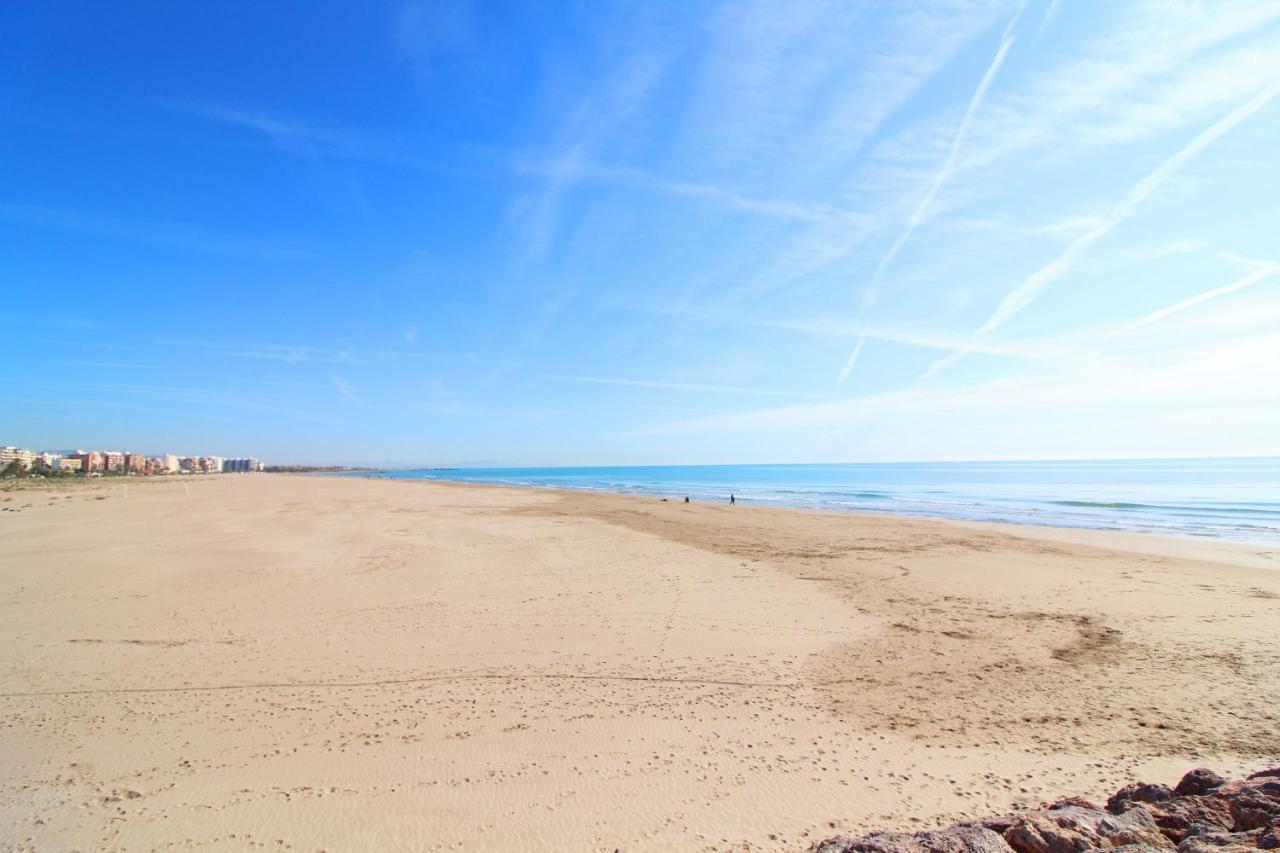Global Properties, Apartamento A 200M De La Playa De Puerto De Sagunto Exterior photo